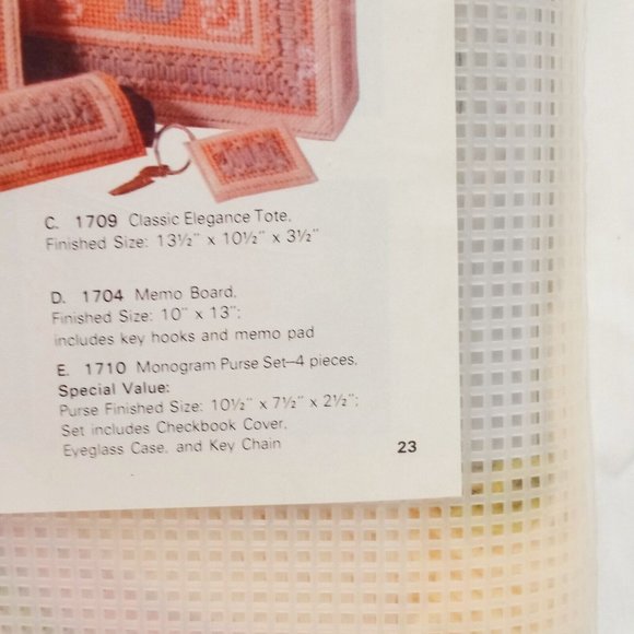 Memo Board Artcraft Concepts Plastic Canvas Kit 1704 Key Hooks Cream Green Pink - Picture 2 of 10